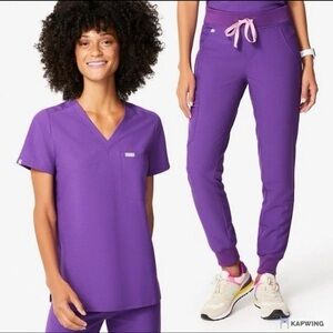 Figs ultra violet scrubs set, gently used.